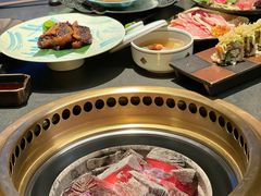 -铭牛烧肉·和牛海鲜自助(高新月牙湖店)