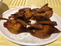 招牌烤乳鸽-石岐佬中山菜馆(张溪店)