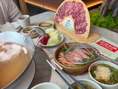 -左庭右院鲜牛肉火锅(浦江欢乐颂店)