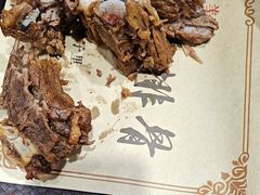 -东口码头·烧鸽子·鱼头泡饼·地方菜(金鹰悦城店)