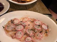 昆布缔真鲷鱼卡尔帕乔-羽深肉铺 Steak & Wine