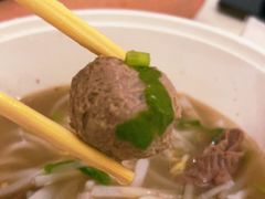-华威达牛庄(黄埔大道西店)