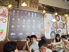 -邢泰记