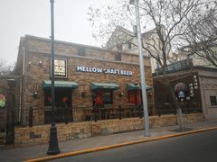 -麦落精酿啤酒餐吧(先农大院店)