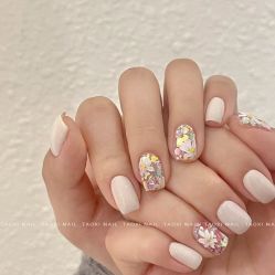 -情同手足美甲美睫