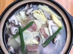 冬笋冬菇煲-徽州美食(三十年老店)