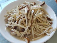 溧阳白芹-天乐农家鱼头王(天目湖店)