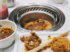 -龍歌自助小火锅(市北CBD万达店)