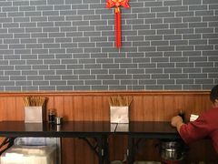 大堂-何胖子丸子汤(南海街店)