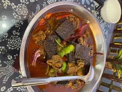 -临江餐馆二楼美食部落