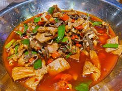 猪肉牛肚鸭血锅-剁椒入味(黄土岭店)