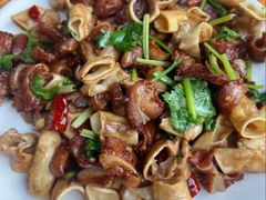 -超越海鲜屋(飞龙物业店)