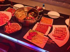 -唯爱KTV聚会餐厅(仙林东城汇店)
