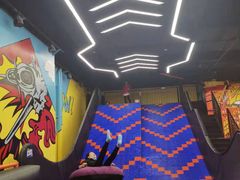 -爱蹦iBOON蹦床运动馆(江汉店)