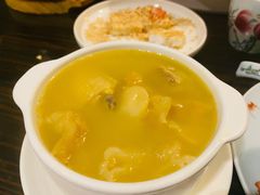 浓汤花胶鸡汤-维园悦谱·海派家常菜(乌鲁木齐南路店)