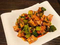 香辣兔丁-川味川食府