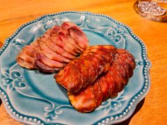 香肠双拼（麻辣味、传统味）-成都娃娃花园餐厅(河西旗舰店)