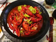十三香小龙虾-金陵暴走小龙虾·迷踪蟹(凯德MALL店)