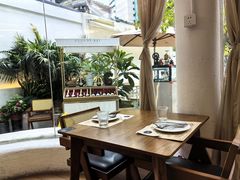 -Mark&Mars Restaurant