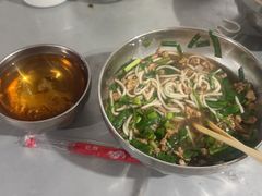 -正宗杨记普洱酸醋米线(总店)