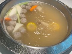 -左庭右院鲜牛肉火锅(金山万达店)