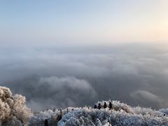 -峨嵋山金顶