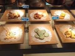 -蒙肥羊·酸汤潮牛·鲜牛肉火锅烤肉自助(岗顶店)