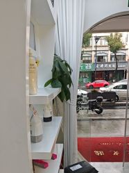 -吉艺心专业美发造型