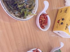 -小椒羊.羊肉粉 龙虾 羊肉串(新地旗舰店)