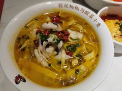 -渝是乎酸菜鱼·川渝小炒(新世界百货望京店)