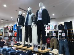 -优衣库(郑州丹尼斯大卫城店)