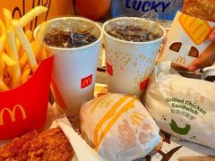 -麦当劳(欢乐谷店)