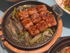 -侬佳蒸菜馆(听潮店)