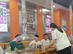 -哈尔滨小酒馆·鲜肉现穿自助烧烤(康新花园店)