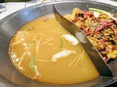 -巴卤社老火锅(财富店)