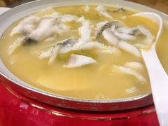 -九锅一堂酸菜鱼(新南凯德直营店)