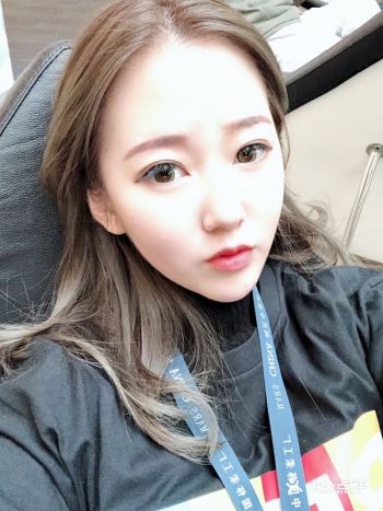 明星们很多都是通过打瘦脸针来拥有瓜子脸和小v脸的