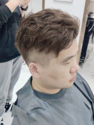 -镁连社·美联社