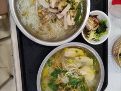 屈头蛋-华姐鸡粉(教育路店)