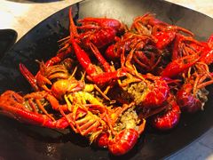 招牌去头去筋龙虾-沪小胖小龙虾(淮海中路旗舰店)