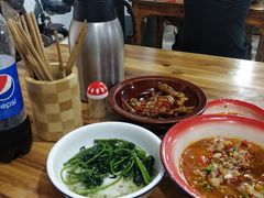 -老三样·美食研究中心(世贸路店)