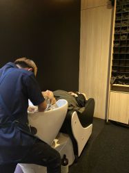 -HAIR CORNER