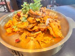 -川流不息·地道川菜·小龙虾(松东路店)