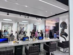 -Z.X HAIR SALON张新美业