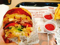 -The Habit Burger Grill 哈比特汉堡(爱琴海店)