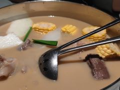 -肥仔文澳门猪骨煲(南京西路店)