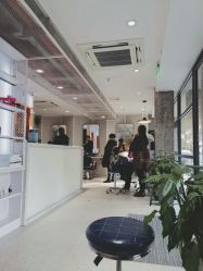 -PE SALON