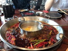 -成都玉林串串香火锅(三八店)