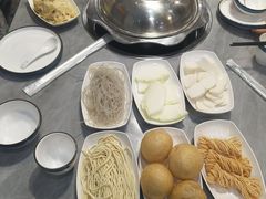 -光头药膳鸡(莱茵小镇店)
