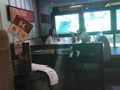 -必胜客(WOW中心城店)